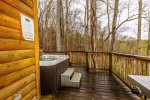Mountain Lure Is Less than 5 Minutes from Fontana Lake